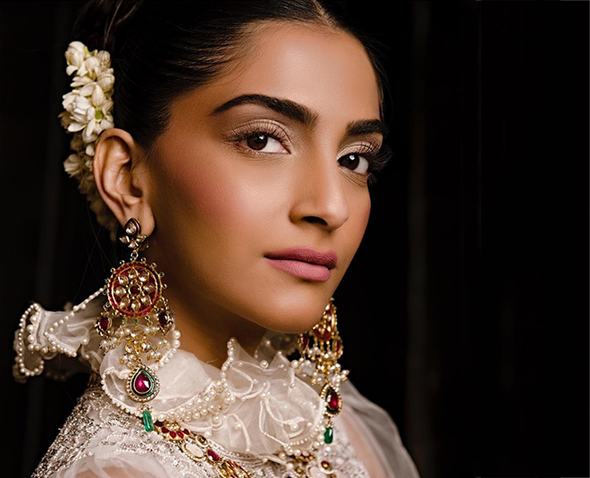 Pink कलर का ट्रेंड Sonam kapoor bridal rules inside